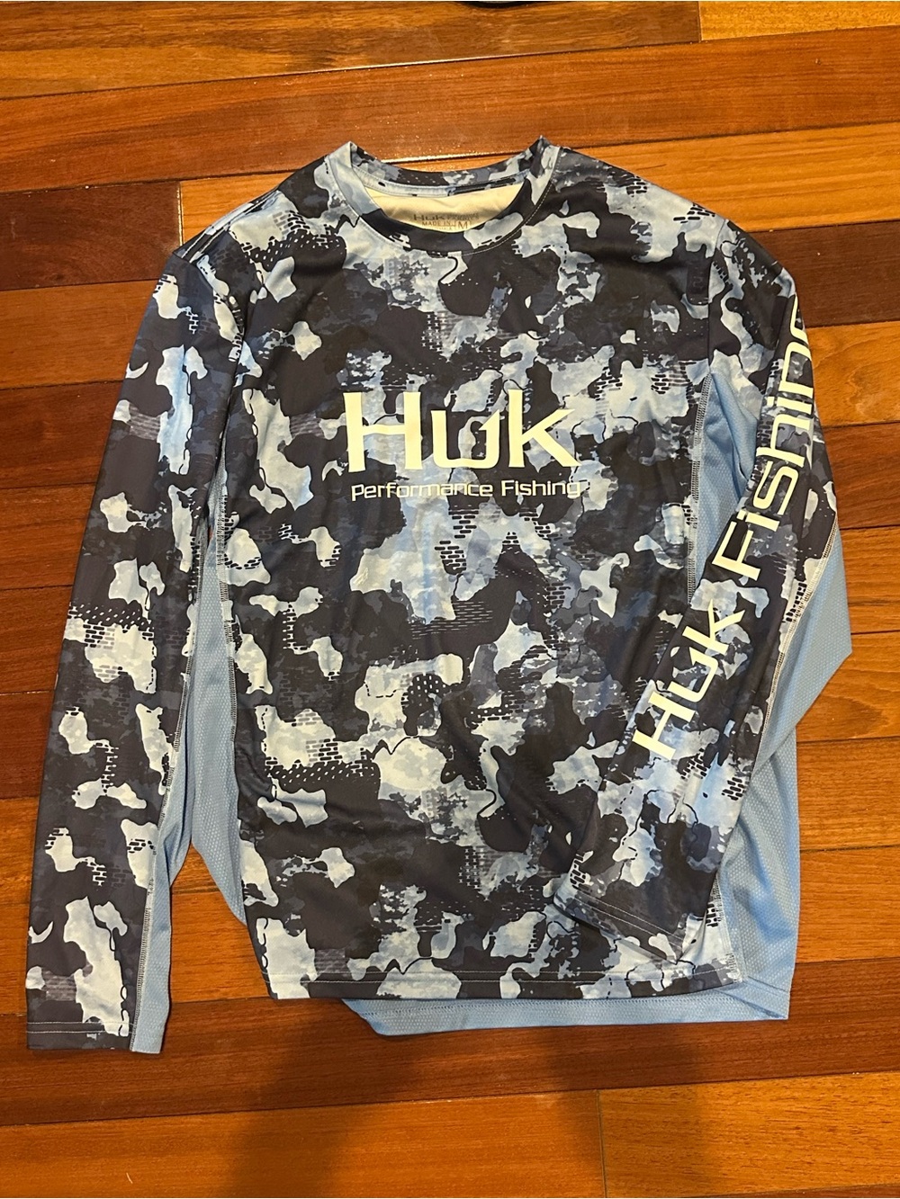 Huk Performance Fishing Long Sleeve Camo Shirt in Light Blue, Navy, Black